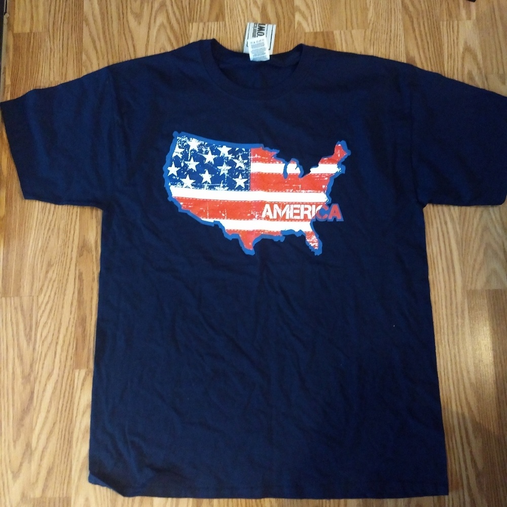 T shirt America on front